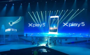 vivo Xplay5正式发布：6GB内存＋双曲面屏，旗舰版定价4288元