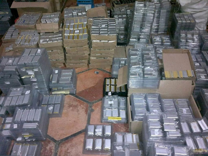 深圳龙华100余电池厂被强制搬离，一律停电贴封条