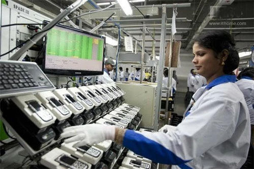 印度废钞令冲击手机产业，富士康1/4员工被迫休假