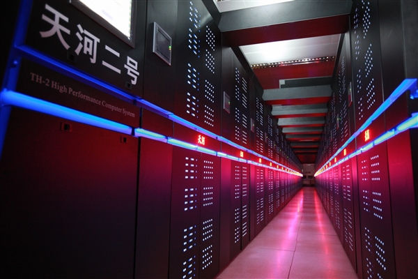 超级计算机500强：中国性能、数量双杀美国