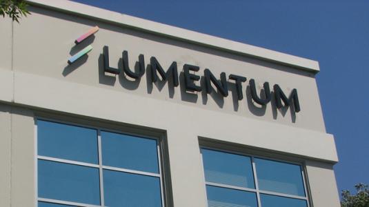 总价18亿美元！苹果3D感测供应商Lumentum宣布收购Oclaro-芯智讯