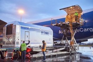 ASML公司Q2利润大涨58% EUV光刻机出货9台