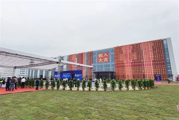 中国半导体新纪元：全球最大氮化镓工厂在苏州建成