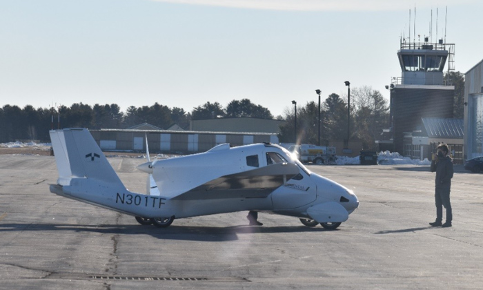 吉利旗下Terrafugia TF-1获全球首张飞行汽车FAA适航证