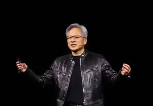 黄仁勋:明年英伟达芯片销量将翻倍!